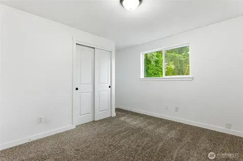 10917 48th Street E Puyallup WA 98372