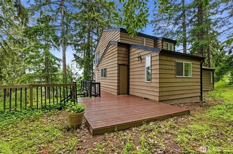 10917 48th Street E Puyallup WA 98372