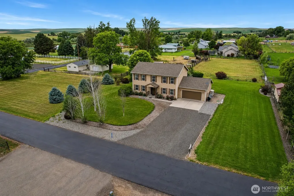 49 Sierra Lane Touchet WA 99360