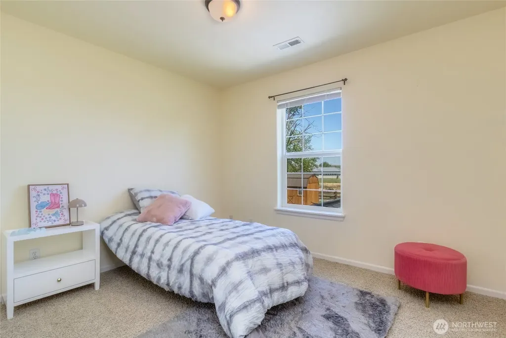 49 Sierra Lane Touchet WA 99360