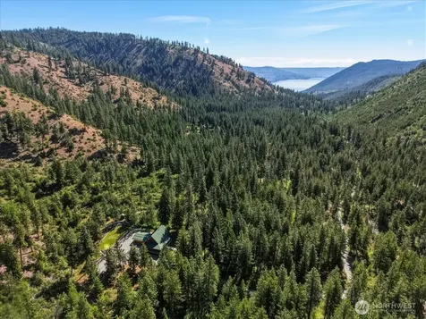 2250 First Creek Road Chelan WA 98816