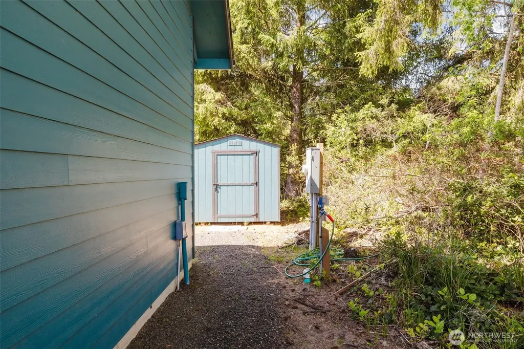 814 Shark Court SW Ocean Shores WA 98569