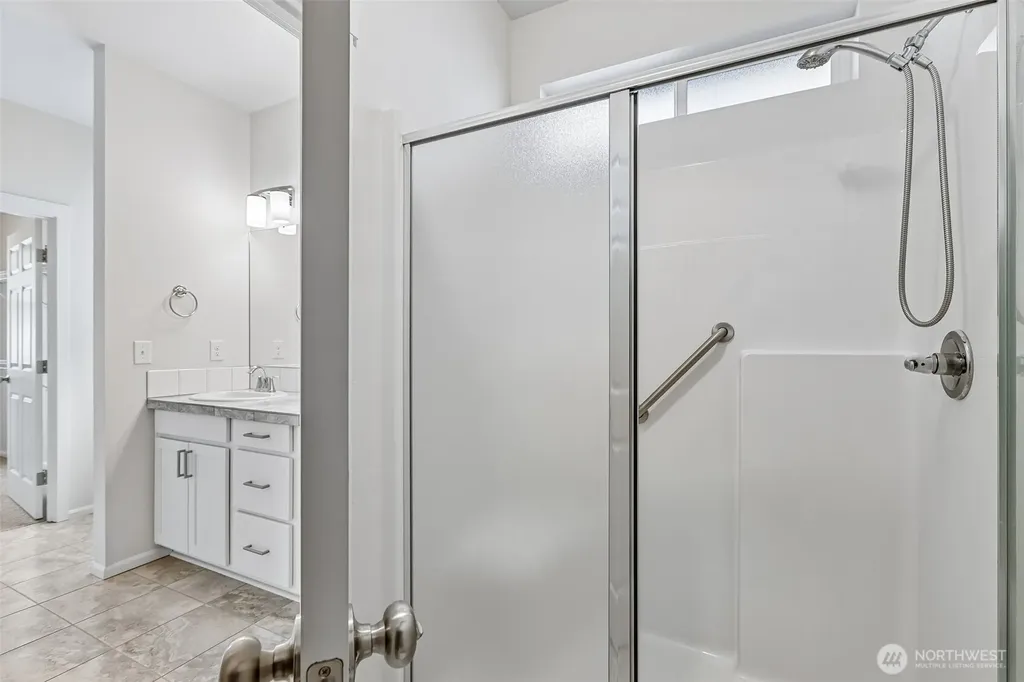 353 S 48th Place Mount Vernon WA 98274