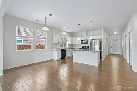 353 S 48th Place Mount Vernon WA 98274