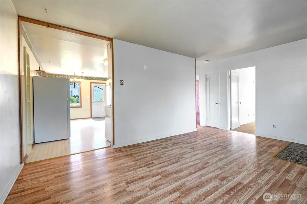 1327 Maple Street Everett WA 98201