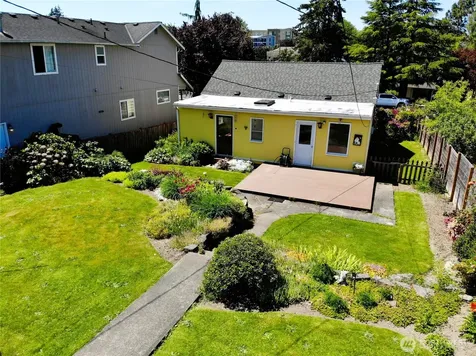 1327 Maple Street Everett WA 98201