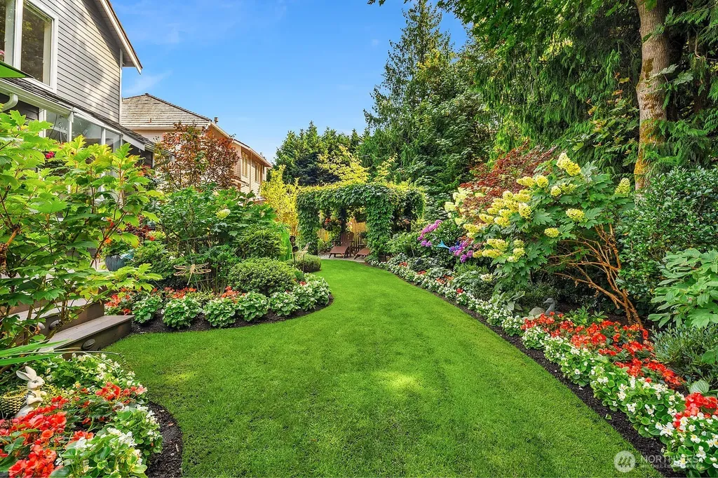 4519 191st Place NE Sammamish WA 98074