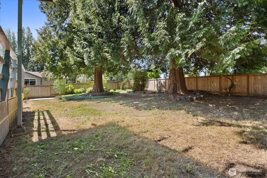4907 181st Place SW Lynnwood WA 98037