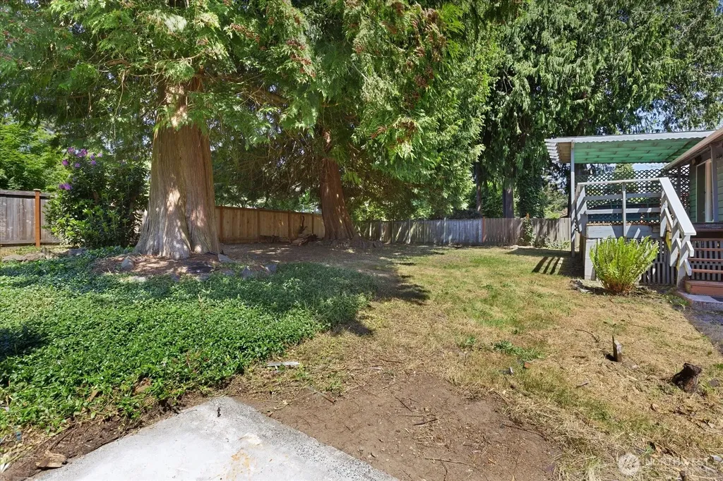 4907 181st Place SW Lynnwood WA 98037