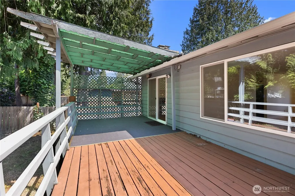 4907 181st Place SW Lynnwood WA 98037