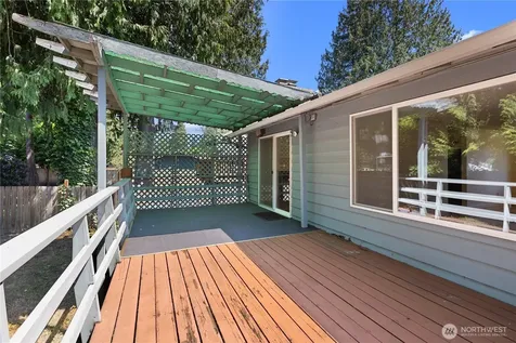 4907 181st Place SW Lynnwood WA 98037