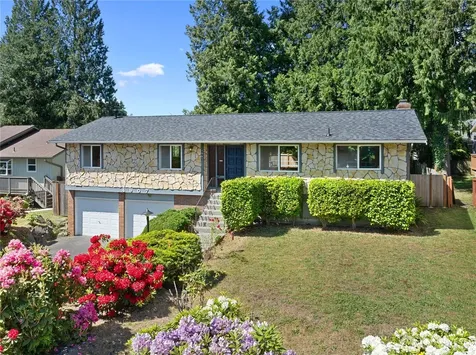 4907 181st Place SW Lynnwood WA 98037