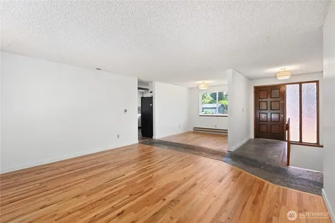 4907 181st Place SW Lynnwood WA 98037