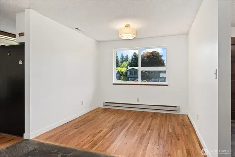 4907 181st Place SW Lynnwood WA 98037