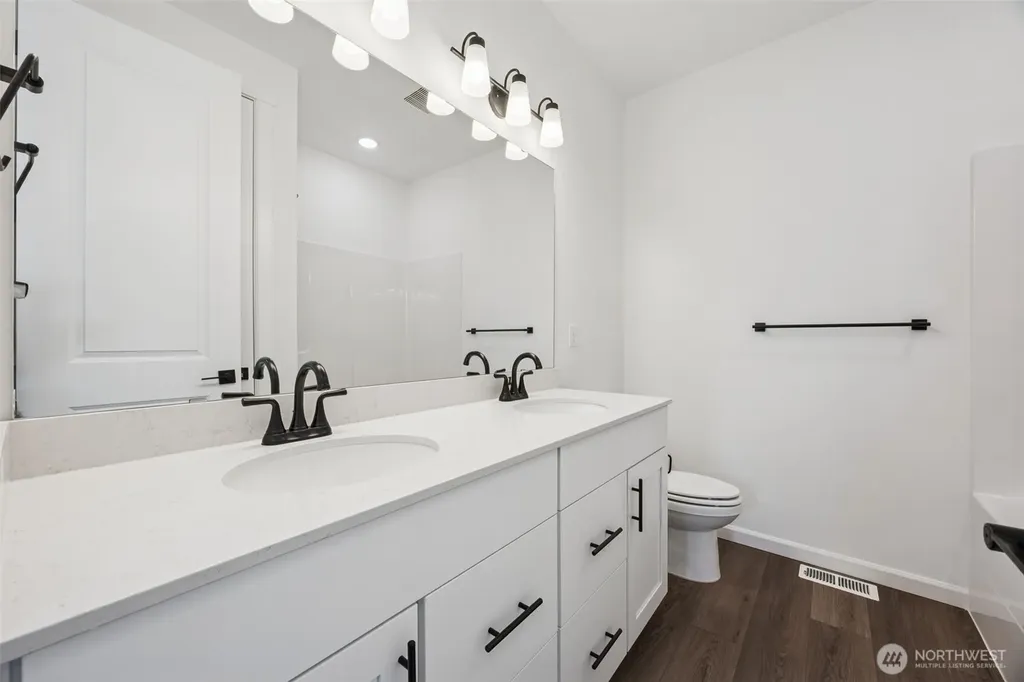4180 SW Bigler Way Port Orchard WA 98367