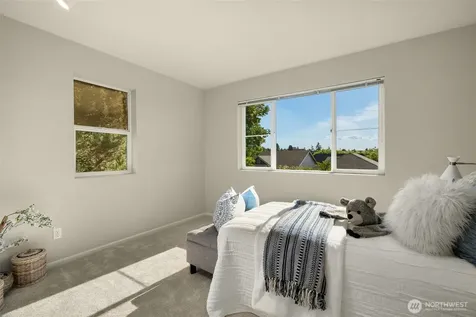 6022 29th Avenue SW Seattle WA 98126