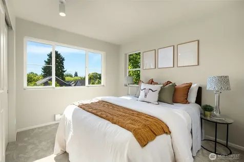 6022 29th Avenue SW Seattle WA 98126
