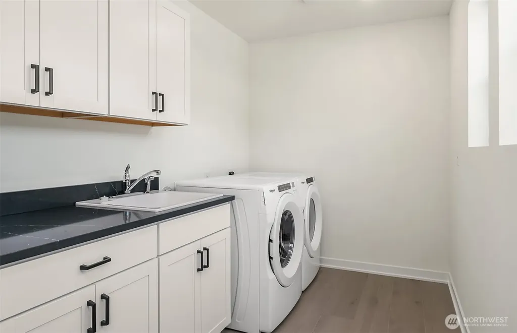 23491 Marinwood Circle NE Kingston WA 98346