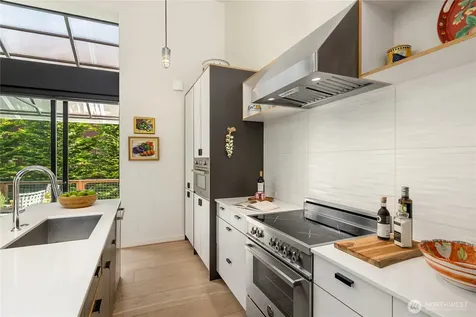 4670 Flying Goat Avenue NE Bainbridge Island WA 98110