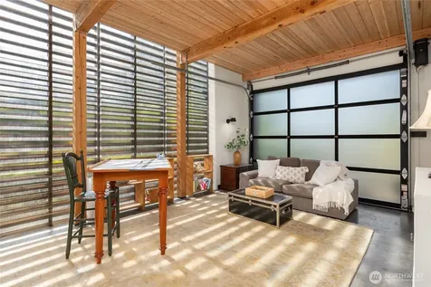4670 Flying Goat Avenue NE Bainbridge Island WA 98110