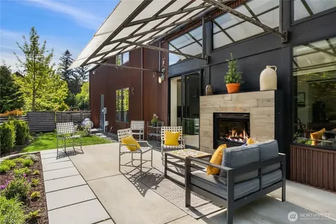 4670 Flying Goat Avenue NE Bainbridge Island WA 98110