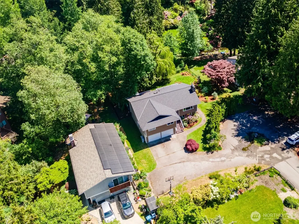20042 12th Avenue NE Shoreline WA 98155
