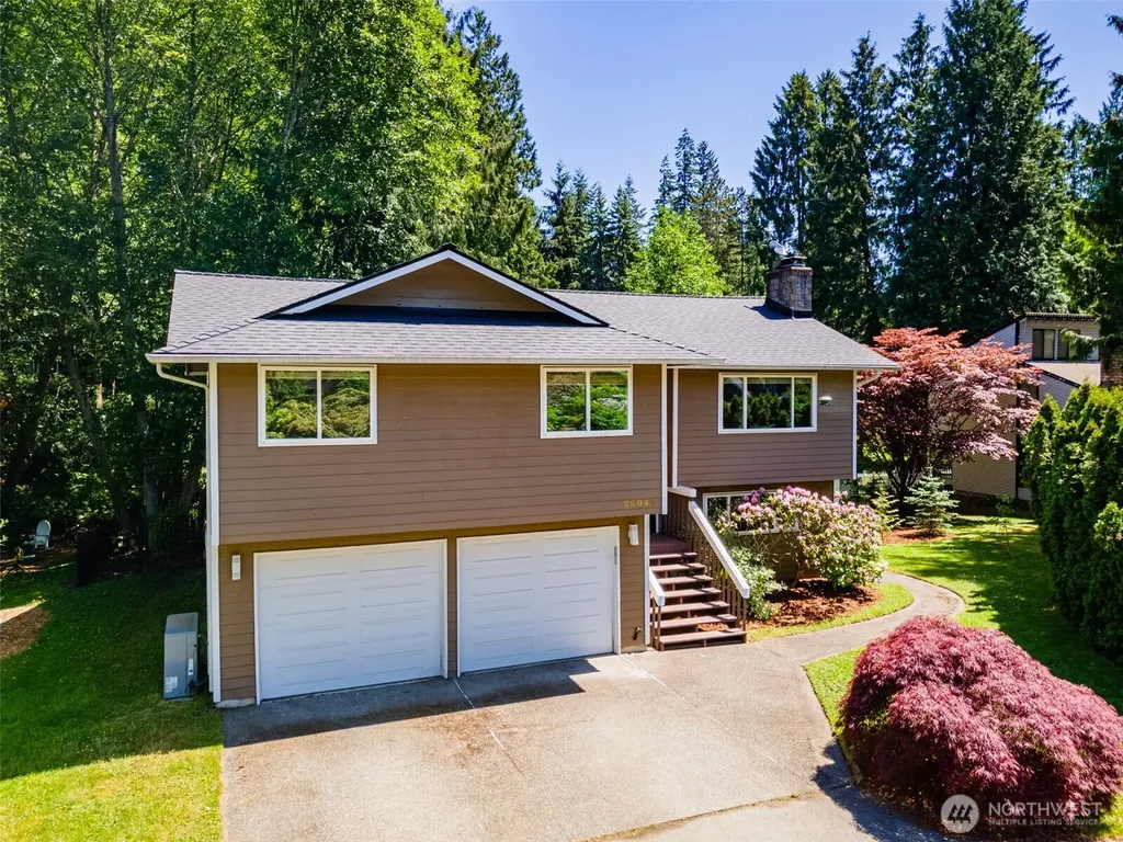 20042 12th Avenue NE Shoreline WA 98155