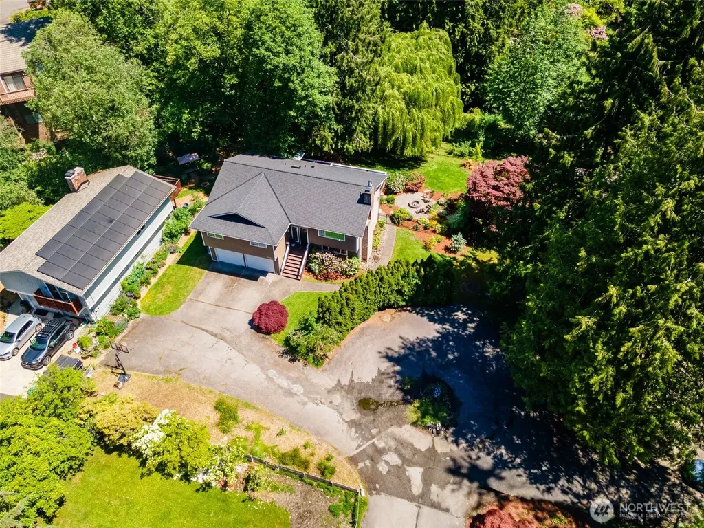 20042 12th Avenue NE Shoreline WA 98155