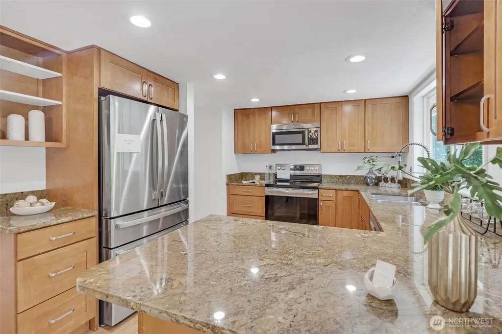 20042 12th Avenue NE Shoreline WA 98155