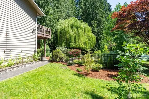 20042 12th Avenue NE Shoreline WA 98155