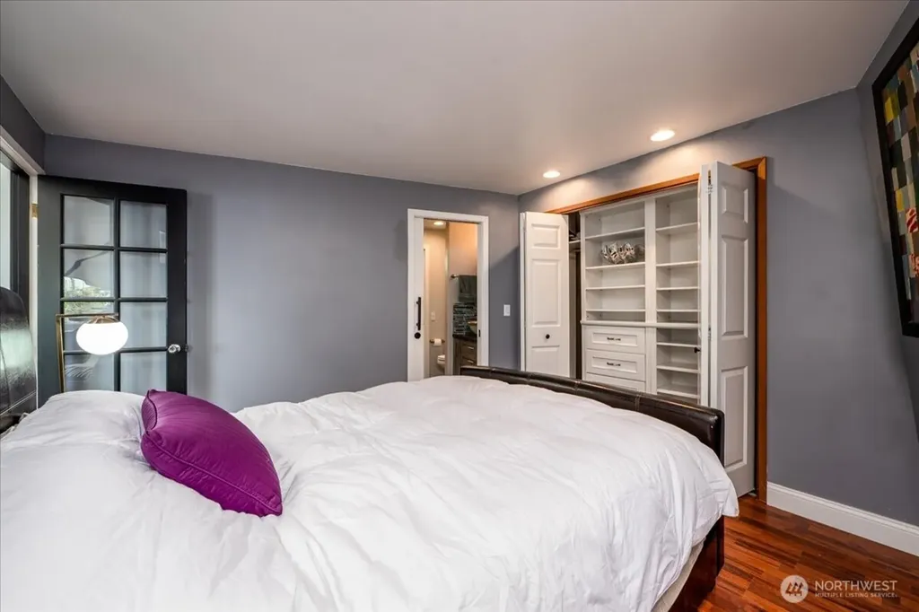 1857 Cascade View Drive Camano Island WA 98282