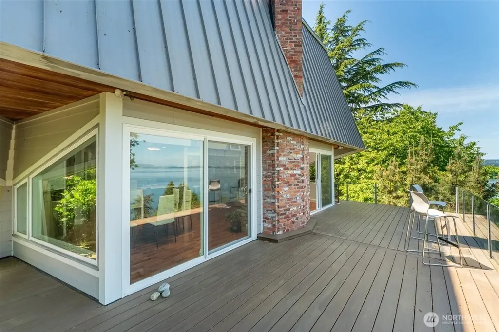 1857 Cascade View Drive Camano Island WA 98282