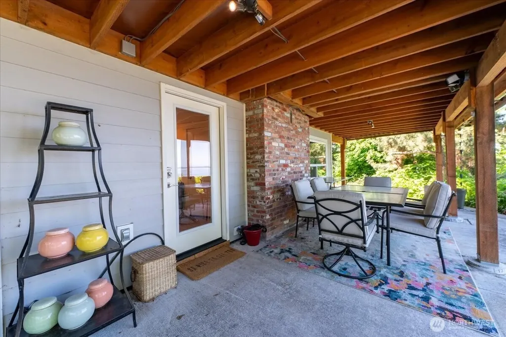 1857 Cascade View Drive Camano Island WA 98282