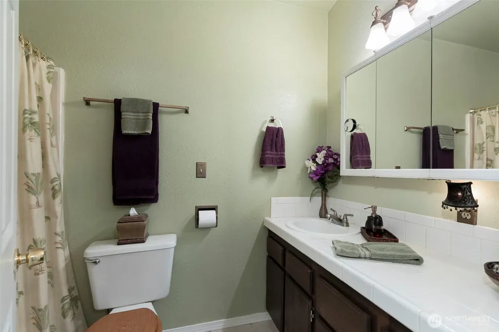 91 E Jack Pine Lane Union WA 98592