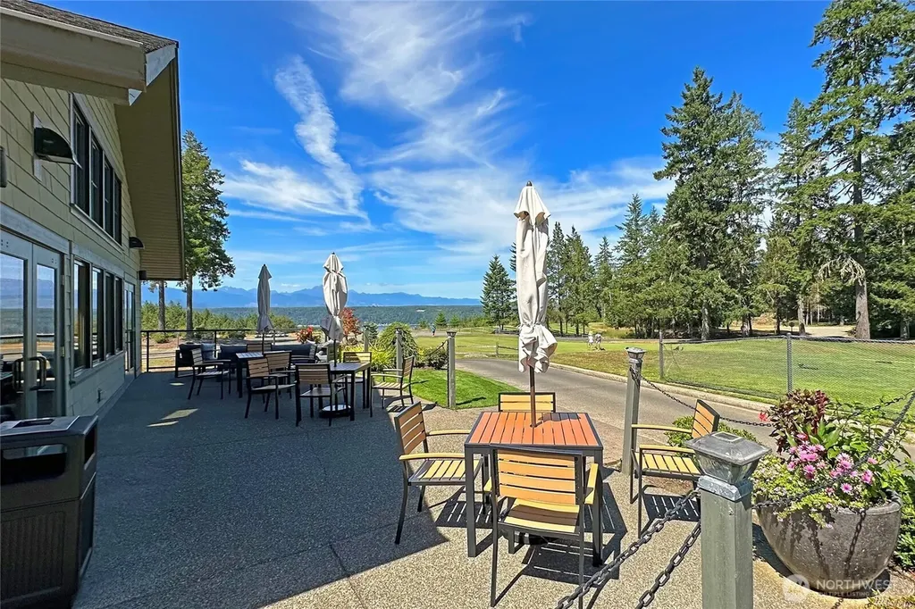 91 E Jack Pine Lane Union WA 98592