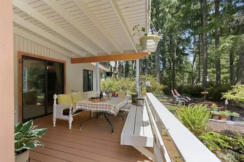 91 E Jack Pine Lane Union WA 98592