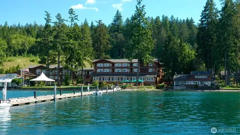 91 E Jack Pine Lane Union WA 98592