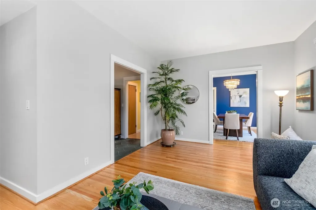 943 NW 60th Street Seattle WA 98107