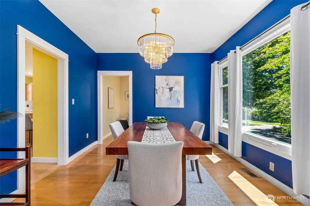 943 NW 60th Street Seattle WA 98107