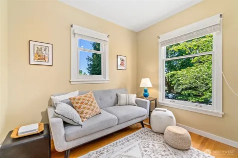 943 NW 60th Street Seattle WA 98107