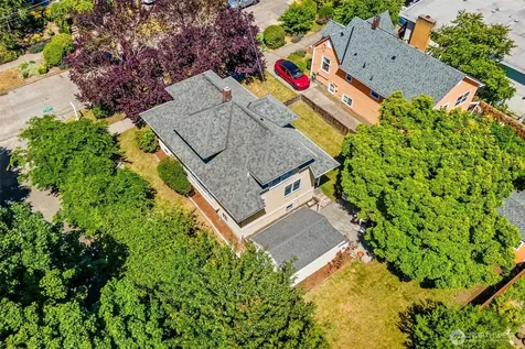 943 NW 60th Street Seattle WA 98107