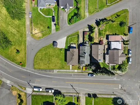 1823 Summit Avenue Everett WA 98201