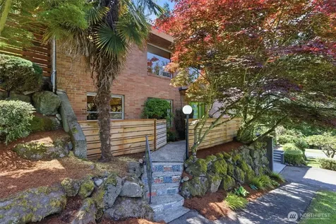 2803 S Walker Street Seattle WA 98144