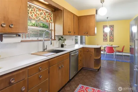 2803 S Walker Street Seattle WA 98144