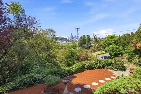 2803 S Walker Street Seattle WA 98144