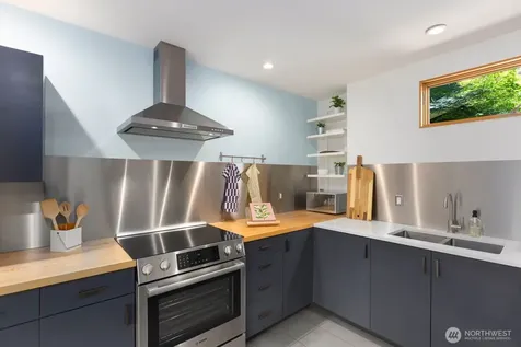 6029 45th Avenue SW Seattle WA 98136