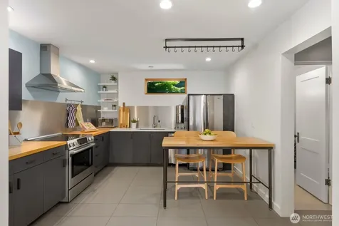6029 45th Avenue SW Seattle WA 98136