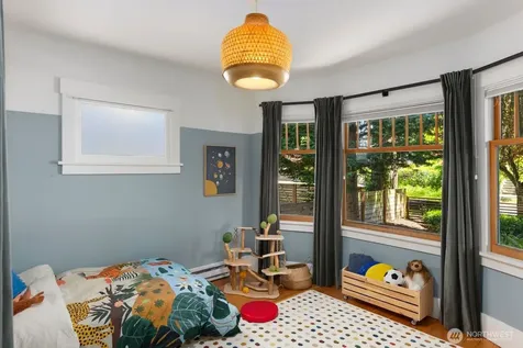 6029 45th Avenue SW Seattle WA 98136