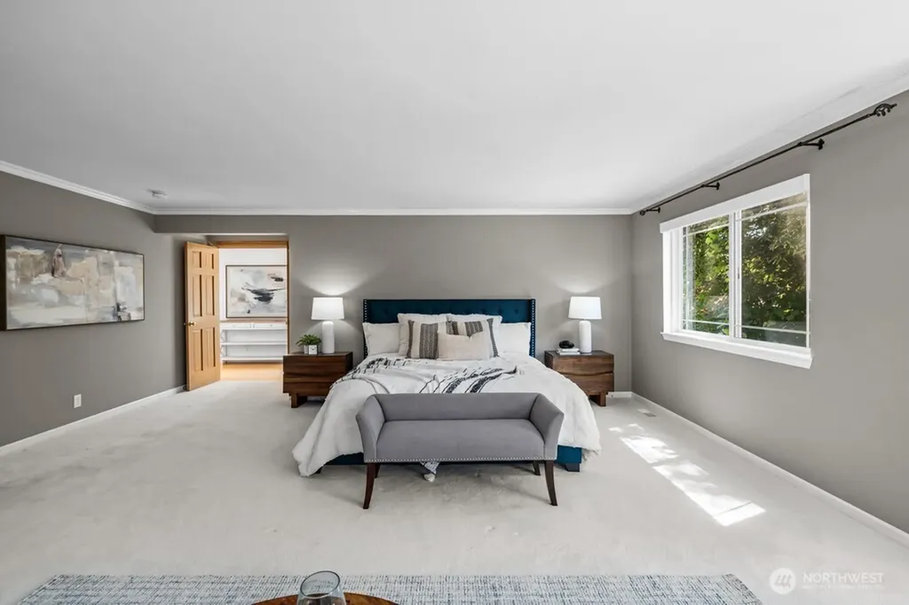 15732 111th Avenue NE Bothell WA 98011