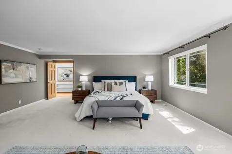 15732 111th Avenue NE Bothell WA 98011